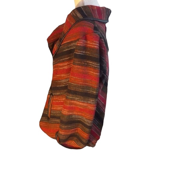 Jolt Women Red Black Tribal Print Wool Blend Jacket Sz M Toggle Buttons Pockets - Picture 3 of 11